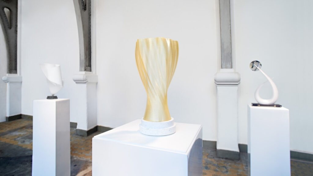 Custom event trophies: The complete guide to designing awards 13 Event trophy that looks like a work of art