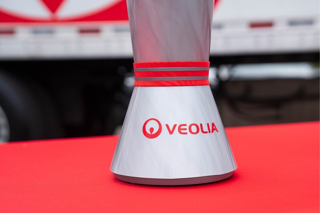 A sustainable pickleball trophy: the Veolia Atlanta Pickleball Championships 2025 5 Veolia pickleball trophy